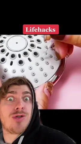 A post by @cyrilschr on TikTok caption: QUOI