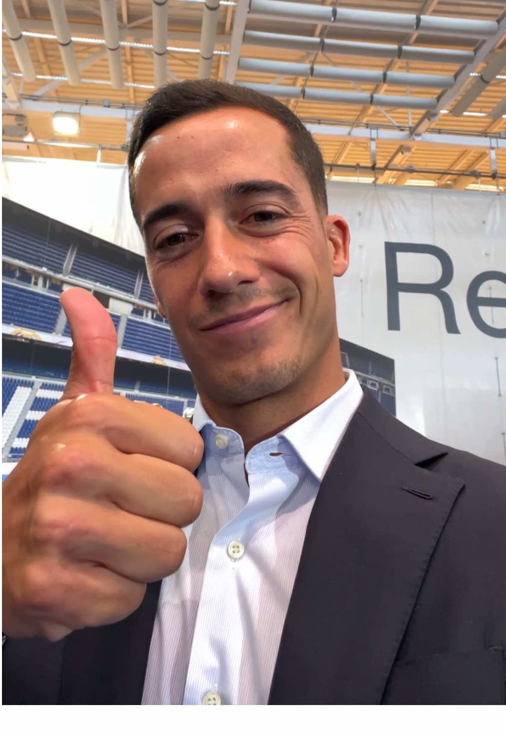 A post by @realmadrid on TikTok caption: 🤳 @Lucas Vázquez: “Hola Madridistas, I'm sending you this message to say thanks for all the affection I received day after day during this period of my life. It's been spectacular. We've really enjoyed it and I'm leaving with great pride. I send you my warmest regards and I'll see you soon!” #GraciasLucas 