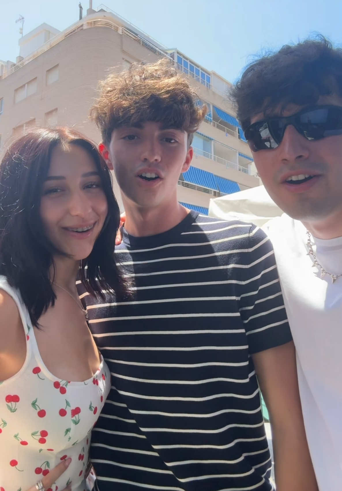 A post by @adribylus on TikTok caption: El guaaapo