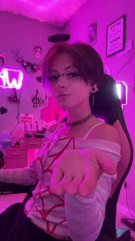 A post by @noteasybeinwheezy on TikTok caption: g mornin 