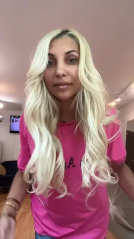 A post by @ciriblan.florentina on TikTok caption: Azi am mers să îmi fac întreținerea la extensii mani pedi și gene cum imi place mie să zic revizia #😂😂😂 la @Kashmir Concept ❤️❤️❤️