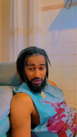A post by @drammoussa on TikTok caption: soninkara🇸🇳🇲🇱🇲🇷🇬🇲🇬🇳 King 👑🦁👊🏾