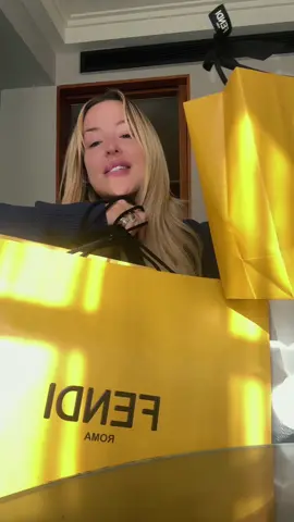 A post by @tanamongeaulol on TikTok caption: CARRIE. BRADSHAW. REALNESS. 