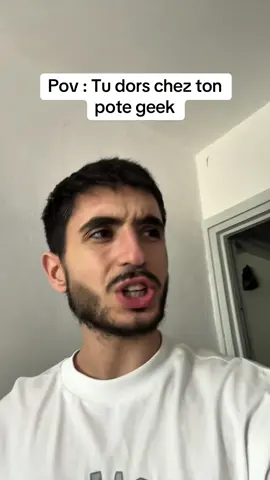 A post by @imdylanoff on TikTok caption: Vous avez des potes comme ça ?? 