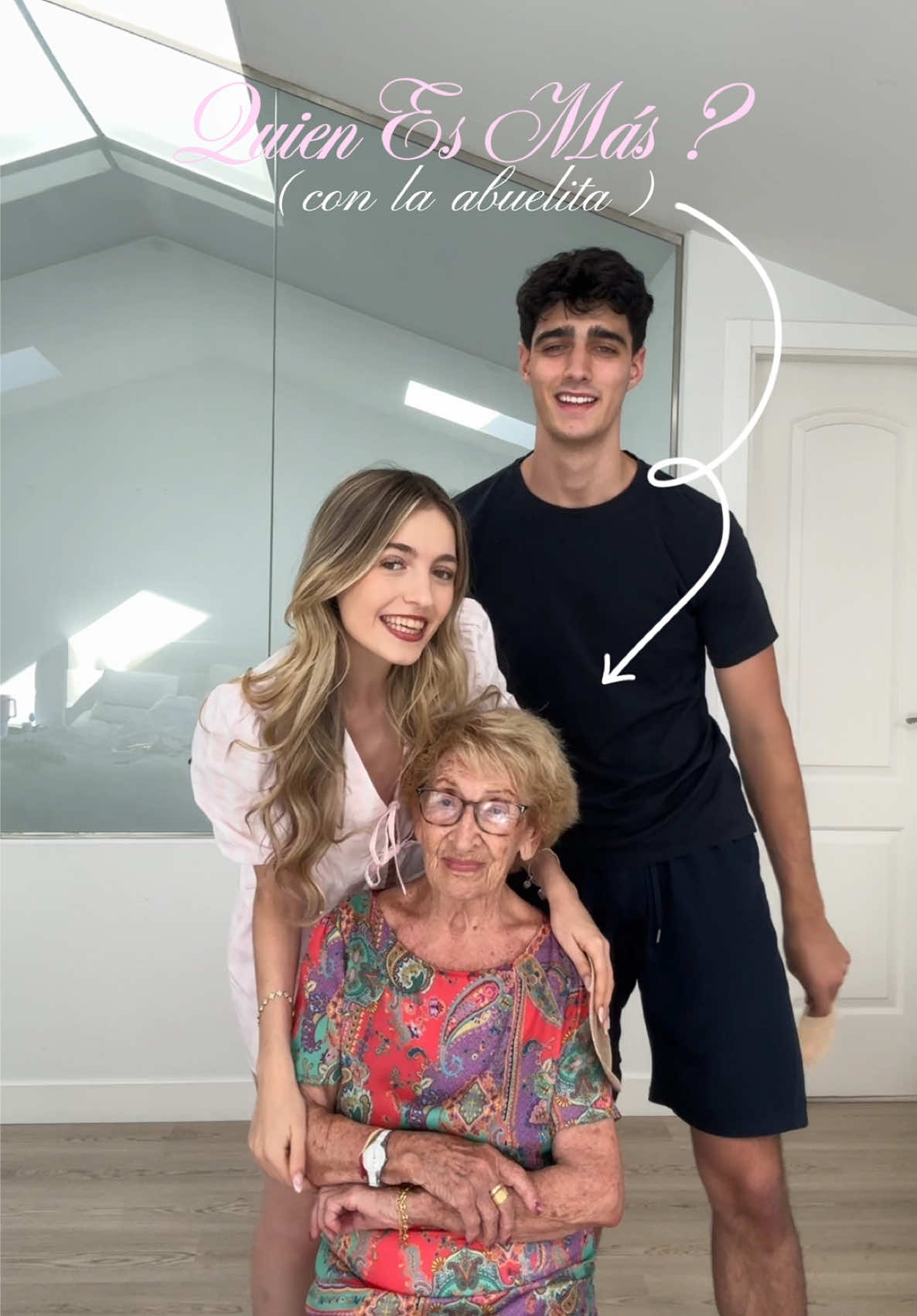 A post by @nerea.laandaa on TikTok caption: la abuelita is backkkk 🤍 JAJA LA MEJOR 🫶🏻 os dejo más cositas por insta ✨ loveuuuu #nerealaandaa 