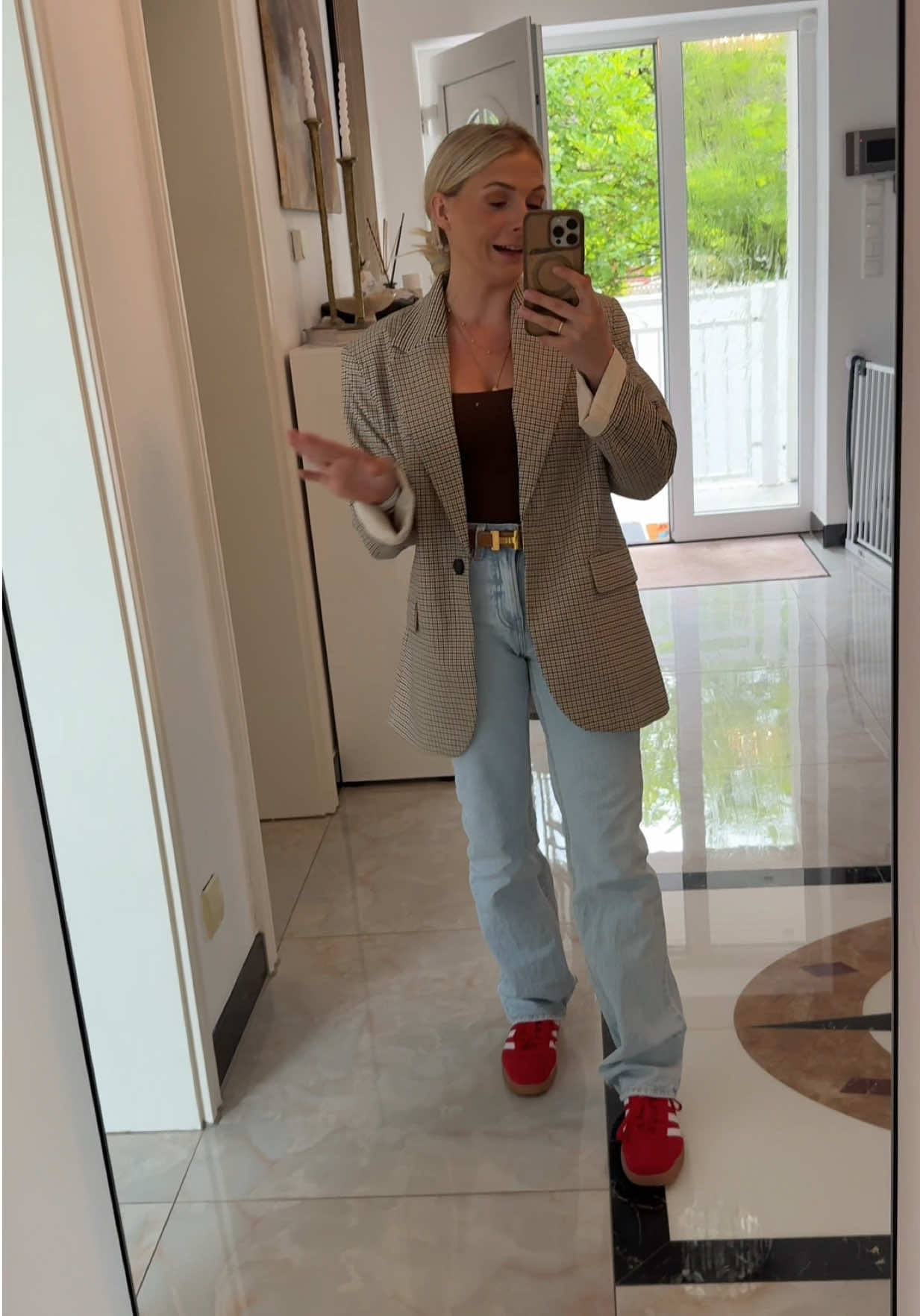 A post by @healthy_mandy on TikTok caption: 30 Tage - 30 Outfits 😍 Lets Go 😍