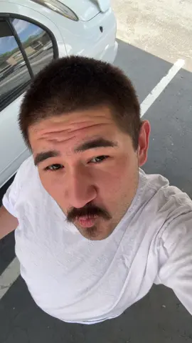 A post by @brian_huerta13 on TikTok caption: #fyp #viral 
