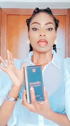A post by @lauracam26 on TikTok caption: PARFUM de lux_senteur indelebile #italy🇮🇹🥰💞😍 