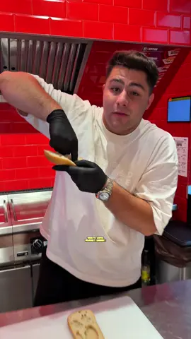 A post by @thatandu on TikTok caption: #oguritamica #food #mancare #mancaciosul #romania 