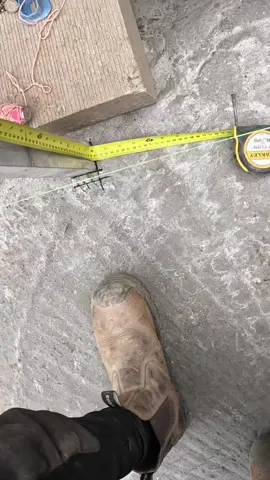 A post by @iicollisonii on TikTok caption: Don’t worry!!! the bricklayer will Get over it 😡 🤦🏼😂#bricklaying #bricklayer #trowellife #brickwork #construction 