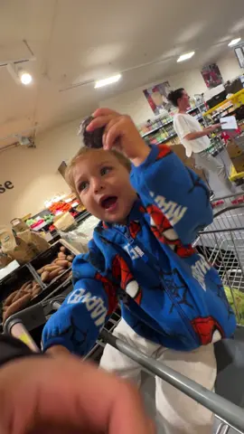 A post by @naderjindaouifussball on TikTok caption: Einkaufen in HEIDELBERG