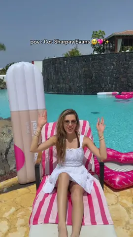 A post by @lilyslilah on TikTok caption: ceux qui ont trouvé dans mon tiktok d’avant c’est vous les best !! #highschoolmusical #sharpayevans #sharpay 