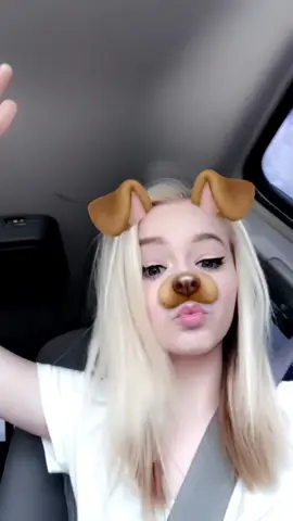 A post by @zoelaverne on TikTok caption: 17🥺
