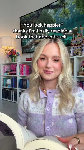 A post by @yannareads on TikTok caption: There’s nothing better than finally finding a good book 💁🏼‍♀️📖 #BookTok #books #tbr #romancebooks #hockeyromance 