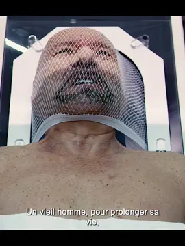 A post by @fypfilmmovie on TikTok caption: Un milliardaire dépense 1 milliard pour transférer sa conscience... IMMORTALITÉ RÉUSSIE ?#fyp #film 