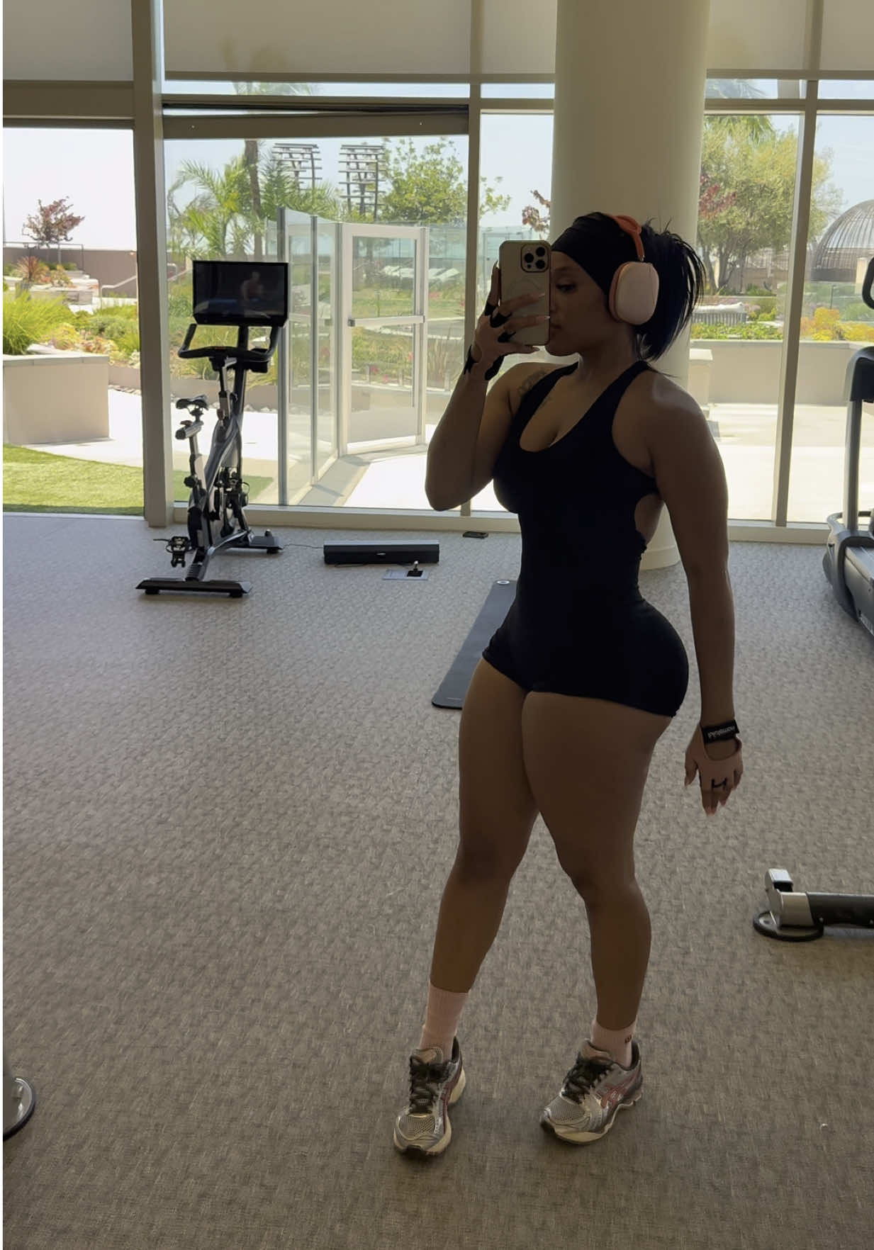 A post by @dollywrlds on TikTok caption: I think I’m a gym girlie now  & I’m so happy my thighs match ☺️😌❤️ #fyp 