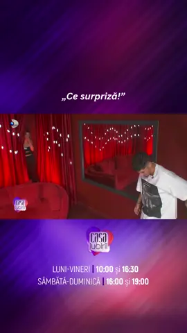 A post by @casaiubirii.kanaldro on TikTok caption: Surpriză totală pentru Dorobanțu! 😲 Gabriela l-a chemat în Camera Roșie, iar el nu s-a lăsat mai prejos – i-a oferit câteva sfaturi!  #casaiubirii #kanaldromania #showbiz