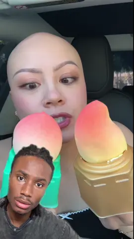 A post by @eatwithabdoul on TikTok caption: Je teste des glaces trompe l’oeil 🍧👁️ #fyp #degustation #icecream #Glace #trompeloeil #videoviral 