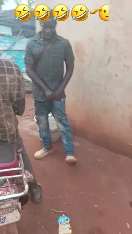 A post by @plaisir_n10 on TikTok caption: #duo avec @Issiaka 