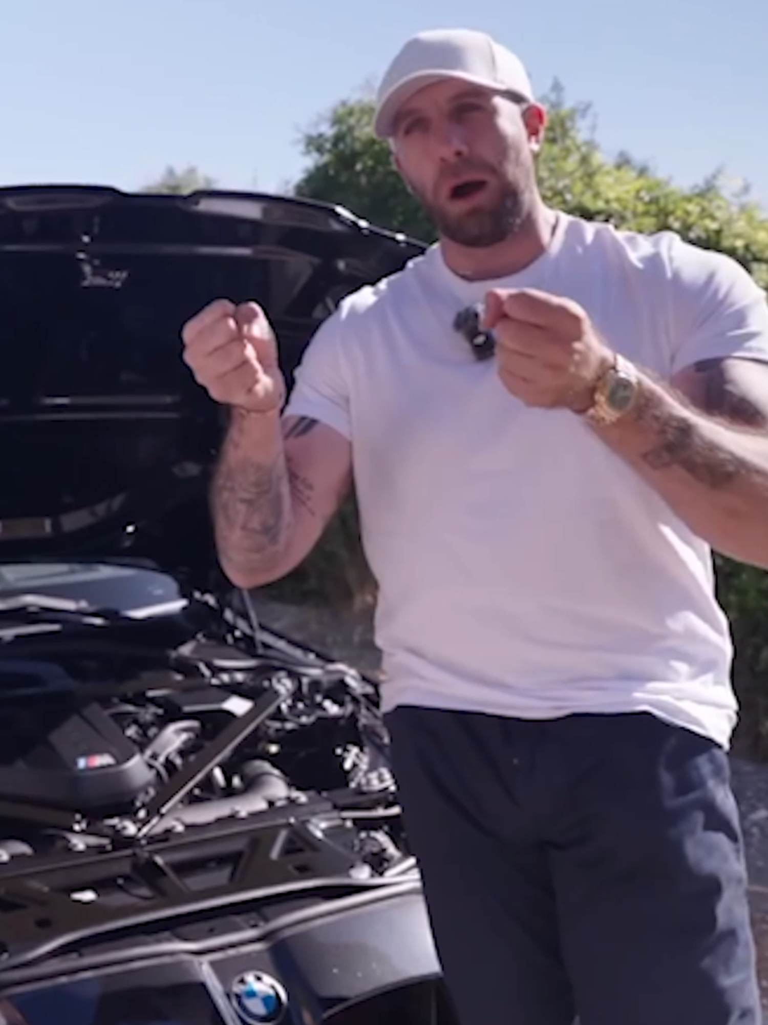A post by @gmk on TikTok caption: J'ai cassé ma M3 de 1000 chevaux 😭 #gmk #aberrant #M3