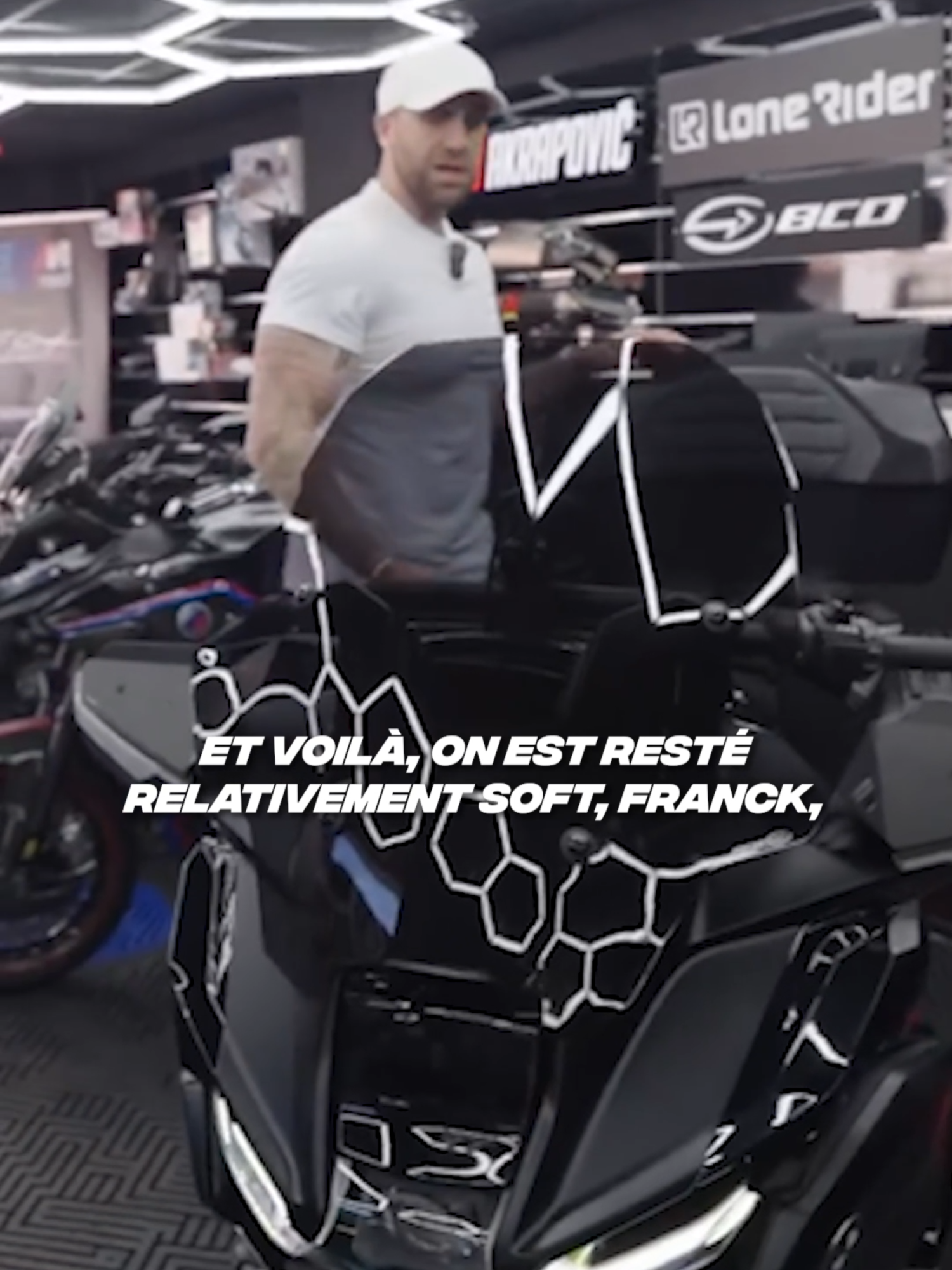 A post by @gmk on TikTok caption: Une prépa de qualité à 6000€ #gmk #moto #aberrant