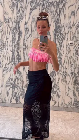 A post by @ankazimbrean on TikTok caption: #suntem #din #moldova🇲🇩 #jin #si #mamaliga 