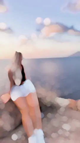A post by @maria_anca97 on TikTok caption: 😏♥️#CapCut #fyp #goviral #italy🇮🇹 #viral_video_tiktok 
