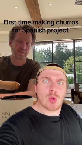 A post by @cyrilschr on TikTok caption: QUOI ?