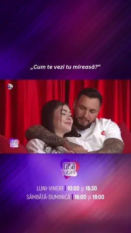 A post by @casaiubirii.kanaldro on TikTok caption: Robert are o întrebare care îl macină - cum își imaginează Lia că va arăta ziua nunții ei. Fără să stea prea mult pe gânduri îi dă un răspuns - își dorește ca nunta să aibă loc la un castel și vrea ca toți nuntașii să fie îmbrăcați într-o anumită culoare. 😍 #showbiz #casaiubirii #kanaldromania