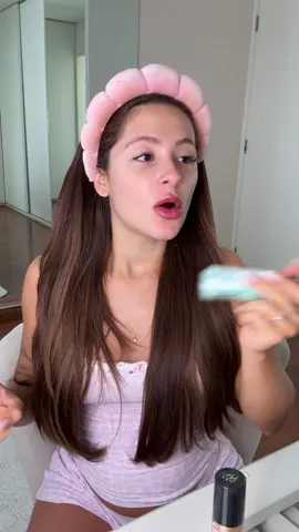 A post by @nathaliavalente on TikTok caption: Falando mal de homem por 2 minutos 