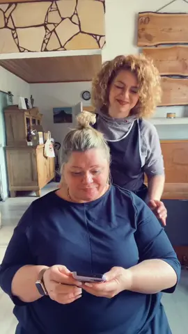 A post by @karina2you on TikTok caption: Wer hat so ein Erfahrung gemacht?#probierenmitkarina #maskiergang #probiersen 