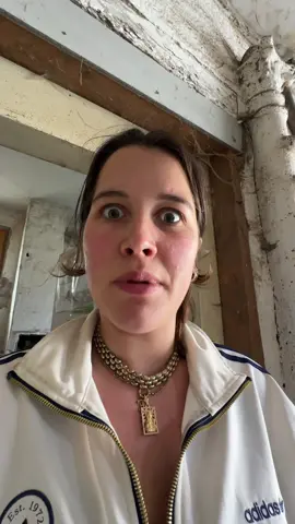 A post by @frgretel on TikTok caption: hab halt lowkey panische Angst vor Pferden 