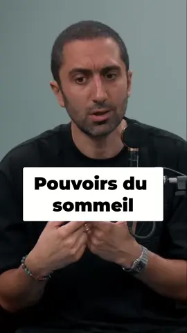 A post by @dr.jimmy.mohamed on TikTok caption: Le sommeil: le secret de la jeunesse et de la réparation nocturne Découvrez les incroyables pouvoirs du sommeil ! Nous explorons le renouvellement de la peau, la réparation physique et l'impact des télomères sur le vieillissement. Apprenez comment le sommeil est essentiel pour la mémoire et la santé globale. Investissez dans votre bien-être en dormant ! Extrait de l'émission Adulescence à retrouver sur la chaine YT de france inter #Sommeil #Santé #BienEtre #Vieillissement #Télomères #RéparationCorporelle #Mémoire #Nuit #ConseilsSanté #Dormir