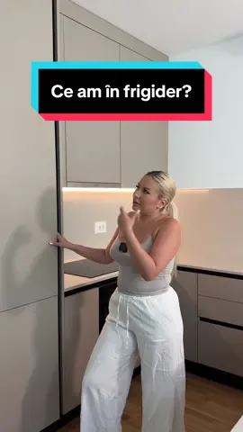A post by @andreeacorb on TikTok caption: Ce e în frigiderul meu?🤍  #familiademâncăcioși #bucatariaandreeicorb #clujnapoca #romania #mancare 