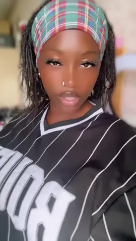 A post by @______adjaaa______ on TikTok caption: I be werey oo🫨 
