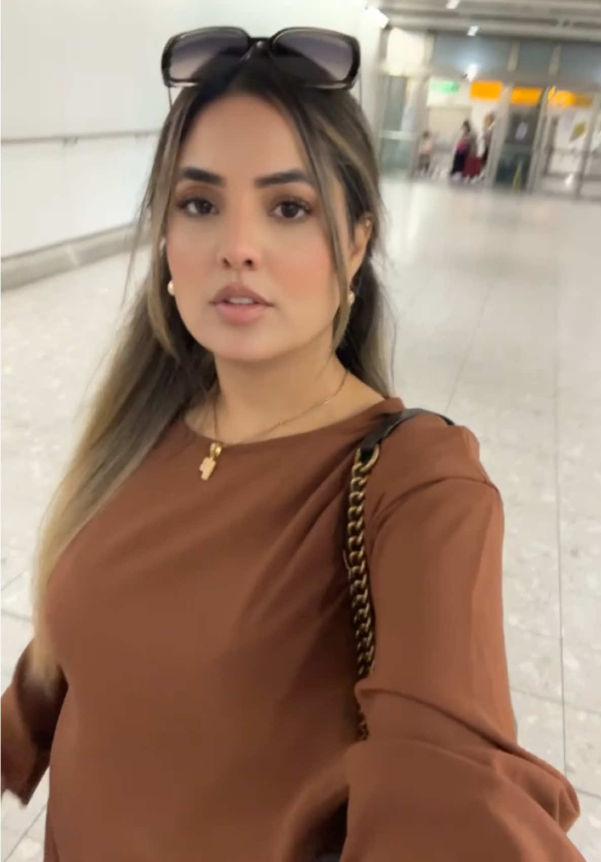 A post by @fizabash_official on TikTok caption: Outfit Link 🔝 #airport #heathrow #london #fyp #fürdich 