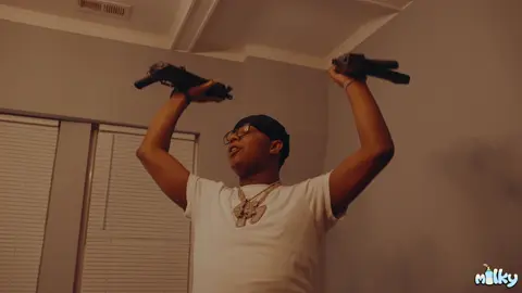 A post by @vonoff1700_ on TikTok caption: WEN YALL WANT THIS ??? #justlisten 