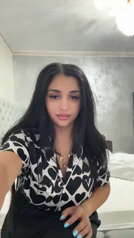 A post by @melekminca on TikTok caption: #melekcoffepub 
