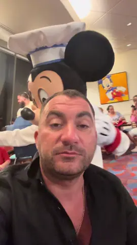 A post by @pescobar.paulnicolau on TikTok caption: @Gal Avram #pescobar 