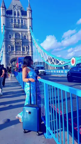 A post by @onzub on TikTok caption: कति मान्छे के एउटा tik tok  नि बनाउन दियेनन्न 🙊🙄#foryoupages #nepaligirl #onzub #towerbridge #london #fypシ゚viral🧡 