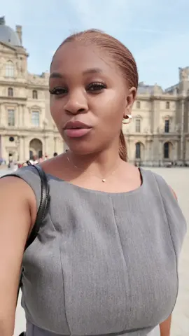 A post by @rosine0fficiel on TikTok caption: Le Louvre Paris ❤️❤️ merci @Tifounette TLB  de m’avoir faire visiter ❤️