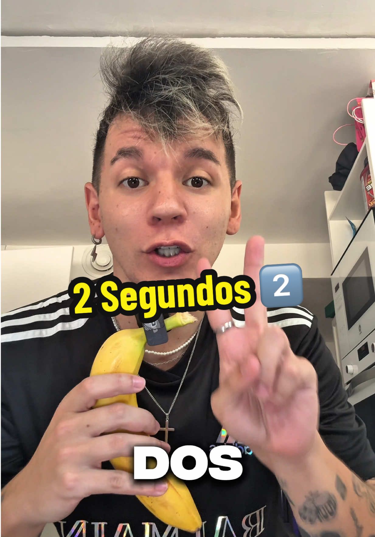 A post by @marrytoshow on TikTok caption: Este Video Dura 2 Segundos 😳 