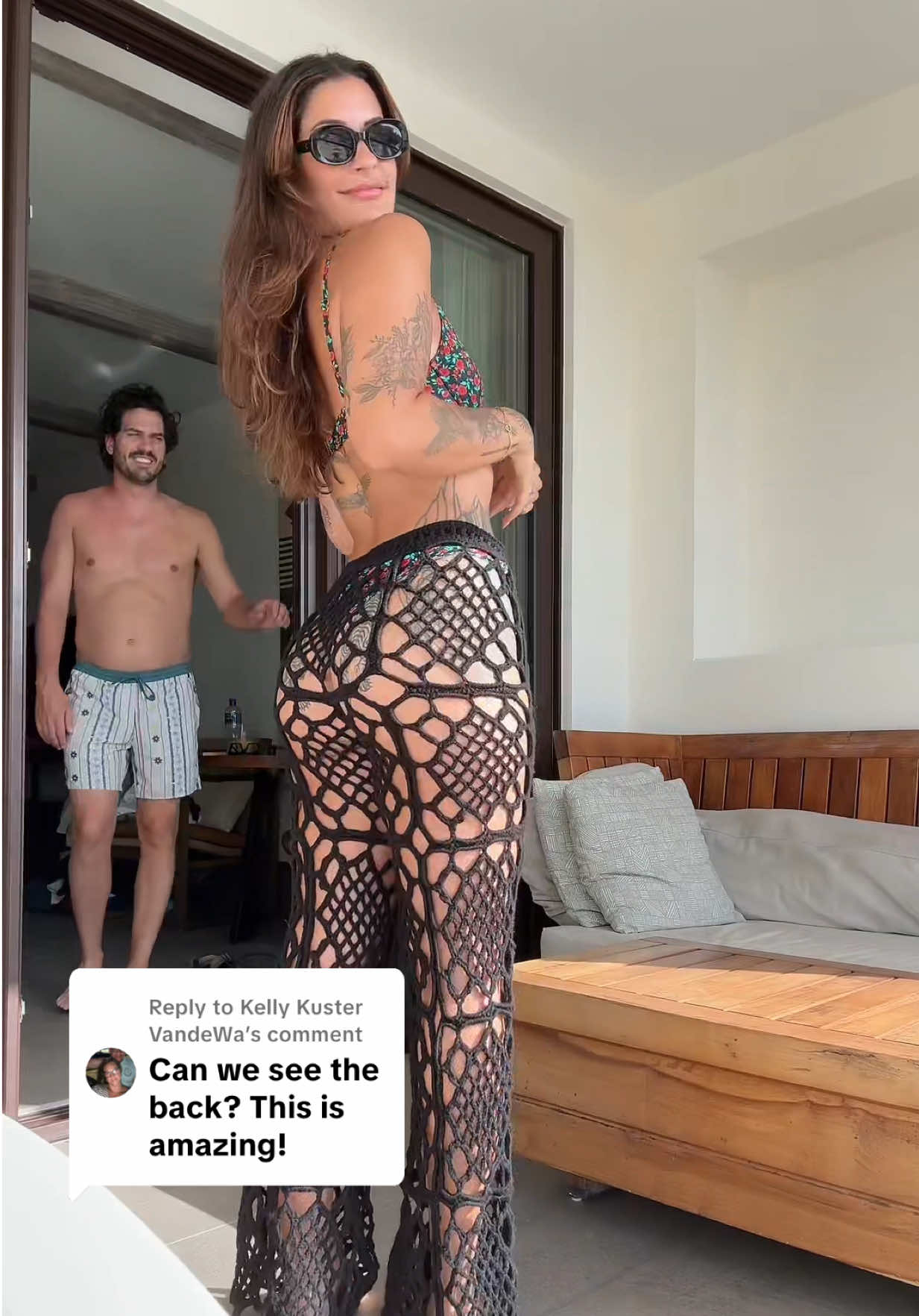 A post by @madeandtaylored on TikTok caption: Replying to @Kelly Kuster VandeWa wait the back of my hair or?!!!! 🫢 #mexico🇲🇽 #vacationmode #outofoffice #madeandtaylored 