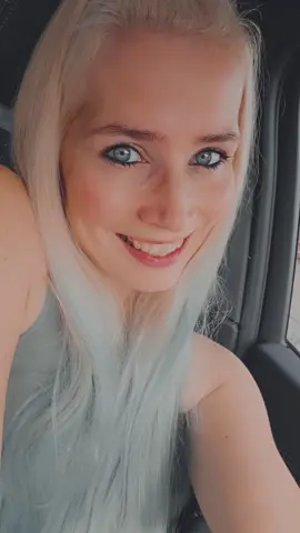 A post by @yasiileiin92 on TikTok caption: wie schön kann ein Song & eine Vorlage sein ? 😍 #CapCut #vorlage #song #itsme #mega #Fotos #legendfamily🔱🤎 #jack⚜️daniels🥃 