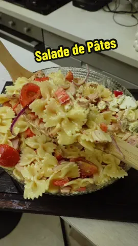 A post by @seizemay on TikTok caption: Salade de Pâtes Froide idéal pour cet été ! 🥵☀️ #saladepates  #recettefroide #recetteete 
