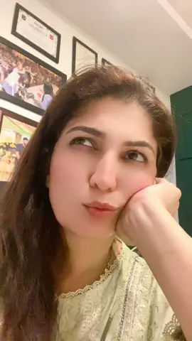 A post by @farahbeautysaloon on TikTok caption: mary Sabar da phal 🤣#farahsalon 