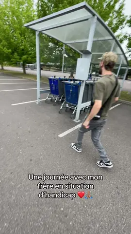 A post by @jamil_et_marwan on TikTok caption: Une journée avec mon frère en situation de handicap #handicap #monfrere #jetaime #mavie #loveyou #famille #tiktokfrance🇨🇵 #golozer_ritchie #marwanetjamil #imc #pourtoi #videoviral #fyp #❤️❤️❤️ #prema #🙏🏽🙏🏽🙏🏽🙏🏽 