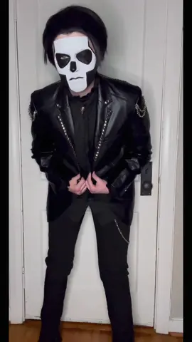 A post by @hallowed_be_thy_username on TikTok caption: I’m Satanized and #ritualready  I’ll see you in NYC @thebandghost  #thebandghost #getreadywithme #satanized #skeletour #skeleta #ghostbc #ghostband #thebandghostcosplay #papaemeritusiii #papaemeritusiiicosplay 