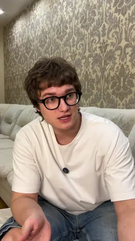 A post by @demin02_ on TikTok caption: Куда девается место? Мой тг-Демин и точка❗️