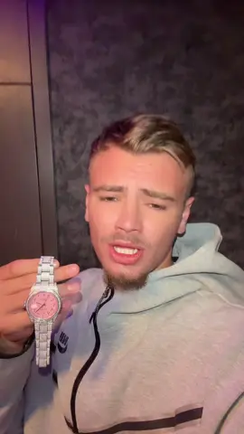 A post by @tomsursnaaaap on TikTok